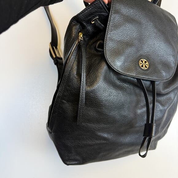 Tory Burch Brody Pebbled Leather Black Backpack Drawstring main image 8